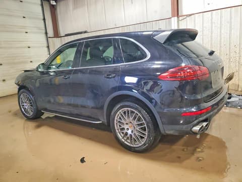 2017 Porsche Cayenne, VIN WP1AB2A20HLA52733. Фото 2 з 6 з аукціону Copart. Каталог авто зі США OpenDataCar.