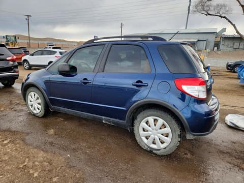 2010 Suzuki SX4, VIN JS2YB5A38A6302496. Фото 2 з 6 з аукціону Copart. Каталог авто зі США OpenDataCar.