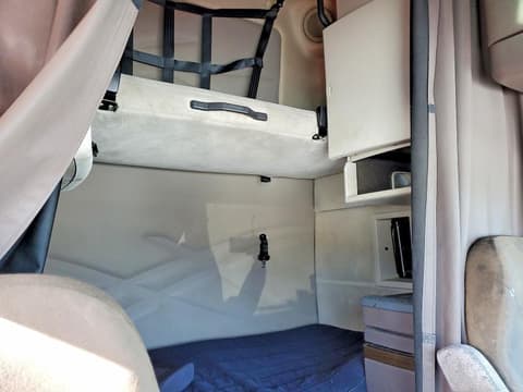 2017 Volvo VN, VIN 4V4NC9EH4HN965821. Фото 6 з 6 з аукціону Copart. Каталог авто зі США OpenDataCar.