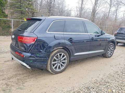 2017 Audi Q7, VIN WA1LAAF78HD036053. Фото 3 з 6 з аукціону Copart. Каталог авто зі США OpenDataCar.