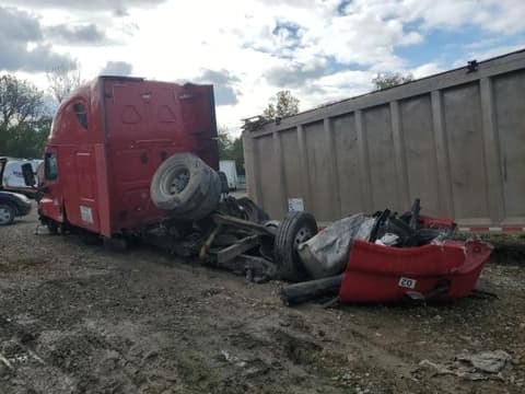 2015 Freightliner Cascadia, VIN 3AKJGLD52FSGB3540. Zdjęcie 3 z 6 z aukcji Copart. Katalog aut z USA OpenDataCar.