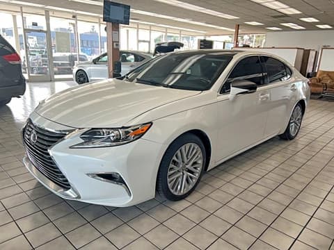 2018 Lexus ES 350, VIN 58ABK1GG8JU108814. Фото 2 з 6 з аукціону Copart. Каталог авто зі США OpenDataCar.