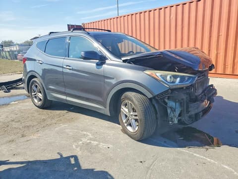 2017 Hyundai Santa Fe, VIN 5XYZU3LB6HG476026. Фото 4 из 6 с аукциона Copart. Каталог авто из США OpenDataCar.