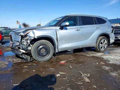 2024 Toyota Highlander, VIN 5TDKDRBHXRS550529. Фото 1 з 6 з аукціону Copart. Каталог авто зі США OpenDataCar.