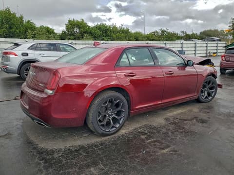 2019 Chrysler 300, VIN 2C3CCABG5KH654015. Фото 3 з 6 з аукціону Copart. Каталог авто зі США OpenDataCar.