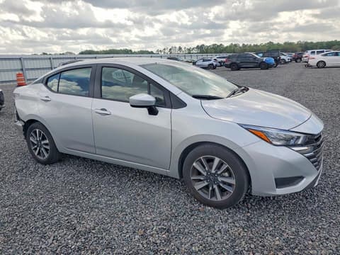 2025 Nissan Versa, VIN 3N1CN8EV5SL828037. Фото 4 з 6 з аукціону Copart. Каталог авто зі США OpenDataCar.