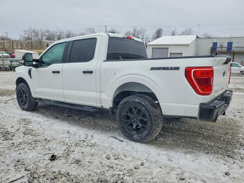 2023 Ford F-150 Lightning, VIN 1FTFW1E89PFA38475. Фото 2 з 6 з аукціону Copart. Каталог авто зі США OpenDataCar.