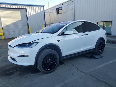 2024 Tesla Model X, VIN 7SAXCBE55RF438648. Фото 1 з 6 з аукціону Copart. Каталог авто зі США OpenDataCar.