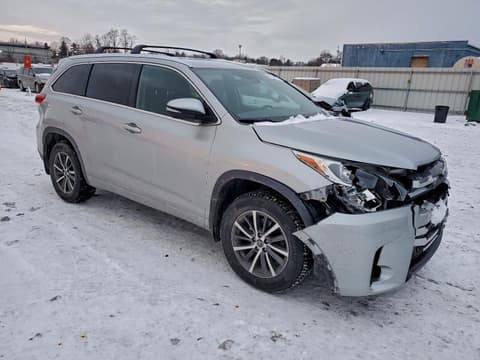2018 Toyota Highlander, VIN 5TDJZRFH6JS528314. Фото 4 з 6 з аукціону Copart. Каталог авто зі США OpenDataCar.