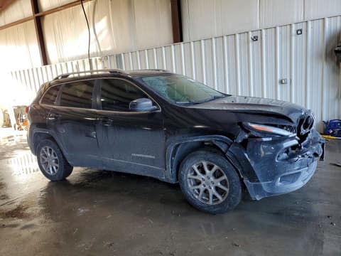 2016 Jeep Cherokee, VIN 1C4PJMCB3GW188343. Фото 4 з 6 з аукціону Copart. Каталог авто зі США OpenDataCar.