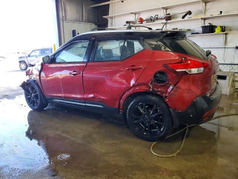 2019 Nissan Kicks, VIN 3N1CP5CU8KL516698. Фото 2 з 6 з аукціону Copart. Каталог авто зі США OpenDataCar.