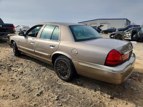 2005 Mercury Grand Marquis, VIN 2MEFM74WX5X617175. Фото 2 з 6 з аукціону Copart. Каталог авто зі США OpenDataCar.