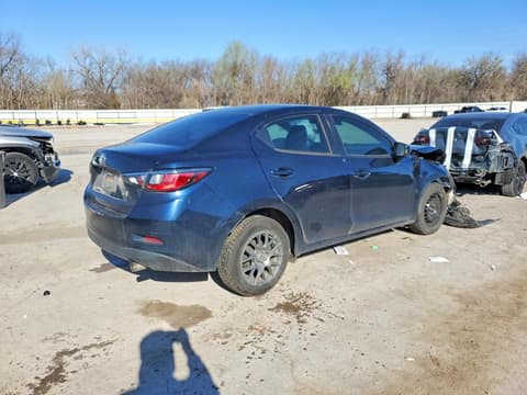 2018 Toyota Yaris, VIN 3MYDLBYV4JY308141. Фото 3 з 6 з аукціону Copart. Каталог авто зі США OpenDataCar.