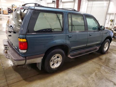 1997 Ford Explorer, VIN 1FMDU34E1VUA16717. Фото 3 з 6 з аукціону Copart. Каталог авто зі США OpenDataCar.