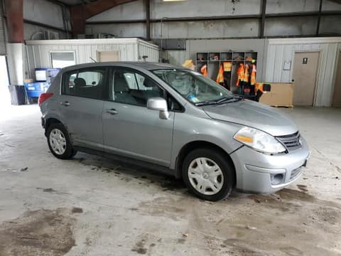 2010 Nissan Versa, VIN 3N1BC1CP1AL374476. Фото 4 з 6 з аукціону Copart. Каталог авто зі США OpenDataCar.