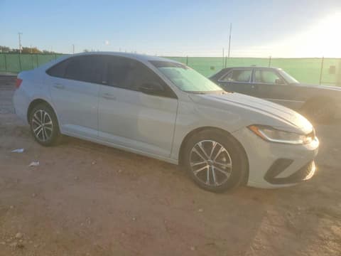 2025 Volkswagen Jetta, VIN 3VWBX7BU8SM085504. Фото 4 з 6 з аукціону Copart. Каталог авто зі США OpenDataCar.