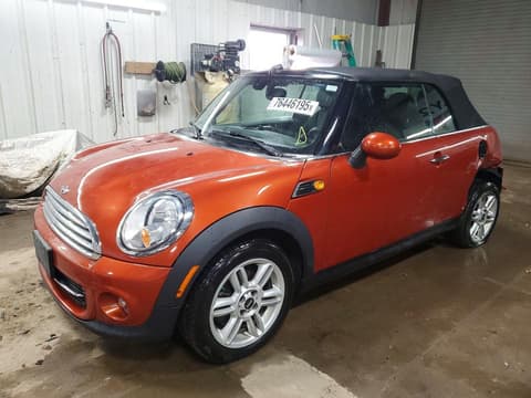 2015 Mini Cooper, VIN WMWZN3C50FT861801. Фото 1 з 6 з аукціону Copart. Каталог авто зі США OpenDataCar.