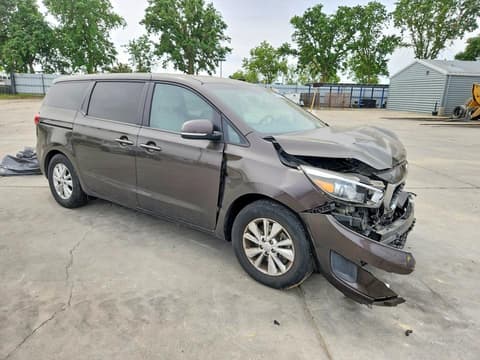2017 Kia Sedona, VIN KNDMB5C18H6233906. Фото 4 з 6 з аукціону Copart. Каталог авто зі США OpenDataCar.