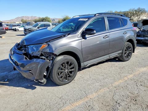 2018 Toyota RAV4, VIN 2T3RFREV9JW718951. Фото 1 з 6 з аукціону Copart. Каталог авто зі США OpenDataCar.