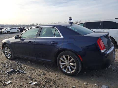 2016 Chrysler 300, VIN 2C3CCARG7GH261694. Фото 2 з 6 з аукціону Copart. Каталог авто зі США OpenDataCar.