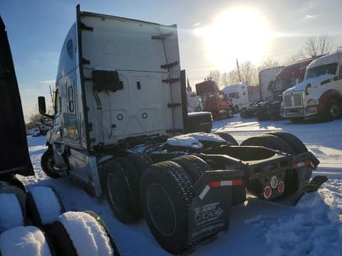 2023 Freightliner Cascadia 126, VIN 3AKJHHDR3PSNL7956. Фото 3 из 6 с аукциона Copart. Каталог авто из США OpenDataCar.
