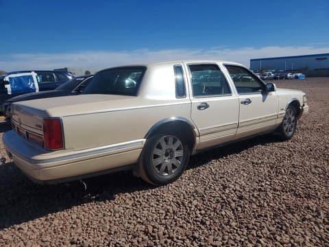 1995 Lincoln Town Car, VIN 1LNLM83W1SY615379. Фото 3 з 6 з аукціону Copart. Каталог авто зі США OpenDataCar.