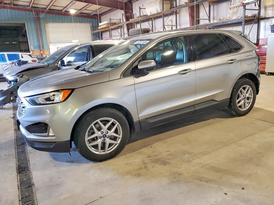 2021 Ford Edge