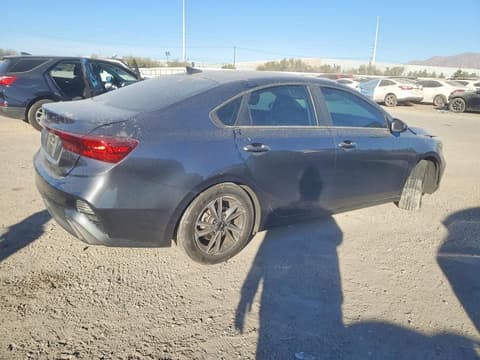 2023 Kia Forte, VIN 3KPF24AD9PE633305. Фото 3 з 6 з аукціону Copart. Каталог авто зі США OpenDataCar.