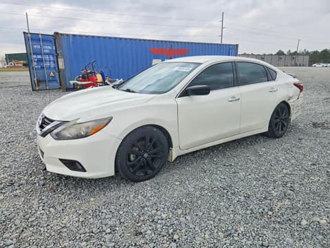2017 Nissan Altima, VIN 1N4AL3AP8HC284244. Фото 1 з 6 з аукціону Copart. Каталог авто зі США OpenDataCar.