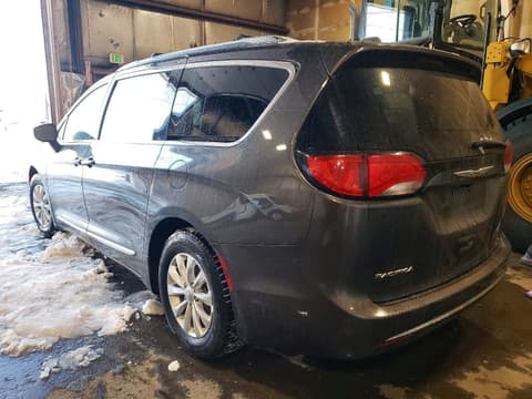 2018 Chrysler Pacifica, VIN 2C4RC1BG1JR142864. Фото 2 из 6 с аукциона Copart. Каталог авто из США OpenDataCar.