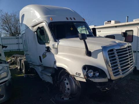 2015 Freightliner Cascadia 125, VIN 3AKJGLD53FSGD4980. Фото 1 з 6 з аукціону Copart. Каталог авто зі США OpenDataCar.