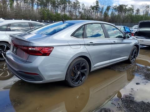 2025 Volkswagen Jetta, VIN 3VW7X7BU1SM002209. Фото 3 з 6 з аукціону Copart. Каталог авто зі США OpenDataCar.