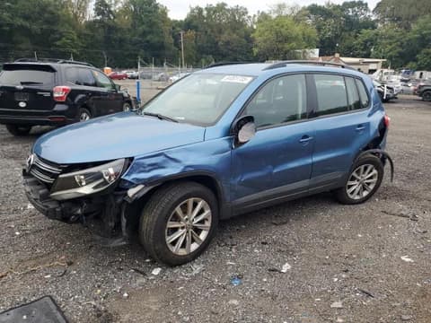 2018 Volkswagen Tiguan Limited, VIN WVGAV7AX6JK000080. Фото 1 з 6 з аукціону Copart. Каталог авто зі США OpenDataCar.