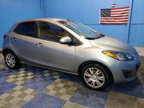 2011 Mazda 2, VIN JM1DE1HZ6B0123669. Фото 4 з 6 з аукціону Copart. Каталог авто зі США OpenDataCar.