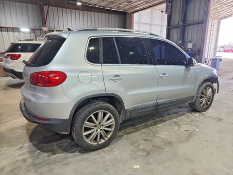 2012 Volkswagen Tiguan, VIN WVGAV7AX8CW515531. Фото 3 з 6 з аукціону Copart. Каталог авто зі США OpenDataCar.
