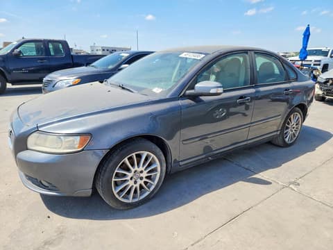 2010 Volvo S40, VIN YV1382MS7A2509919. Фото 1 з 6 з аукціону Copart. Каталог авто зі США OpenDataCar.