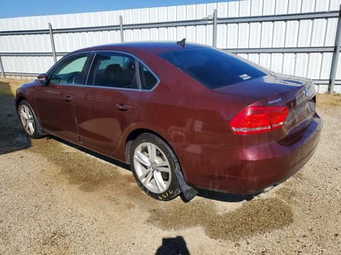 2014 Volkswagen Passat, VIN 1VWBN7A3XEC058017. Фото 2 з 6 з аукціону Copart. Каталог авто зі США OpenDataCar.