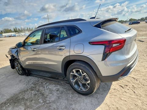 2026 Chevrolet Trax, VIN KL77LHEP3TC093669. Фото 2 з 6 з аукціону Copart. Каталог авто зі США OpenDataCar.