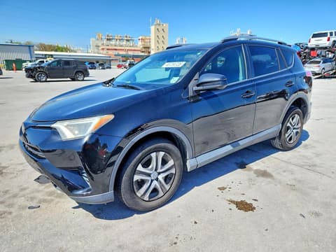 2017 Toyota RAV4, VIN 2T3ZFREV5HW352187. Фото 1 з 6 з аукціону Copart. Каталог авто зі США OpenDataCar.