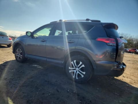 2018 Toyota RAV4, VIN JTMZFREV1JJ157000. Фото 2 з 6 з аукціону Copart. Каталог авто зі США OpenDataCar.