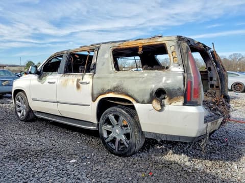 2017 Cadillac Escalade ESV, VIN 1GYS4HKJ1HR236952. Фото 2 з 6 з аукціону Copart. Каталог авто зі США OpenDataCar.