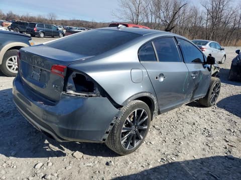 2018 Volvo S60 Cross Country, VIN YV440MUM5J2006708. Фото 3 из 6 с аукциона Copart. Каталог авто из США OpenDataCar.
