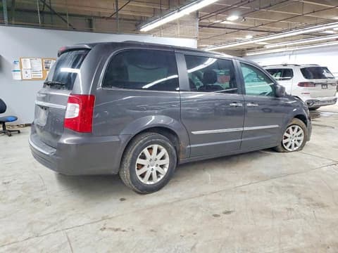 2015 Chrysler Town & Country, VIN 2C4RC1BG8FR521240. Фото 3 з 6 з аукціону Copart. Каталог авто зі США OpenDataCar.