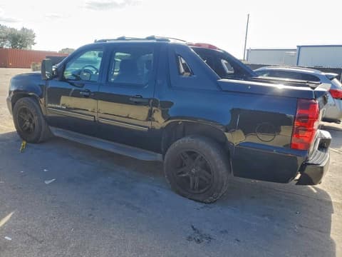2013 Chevrolet Avalanche, VIN 3GNMCFE06DG329587. Фото 2 з 6 з аукціону Copart. Каталог авто зі США OpenDataCar.