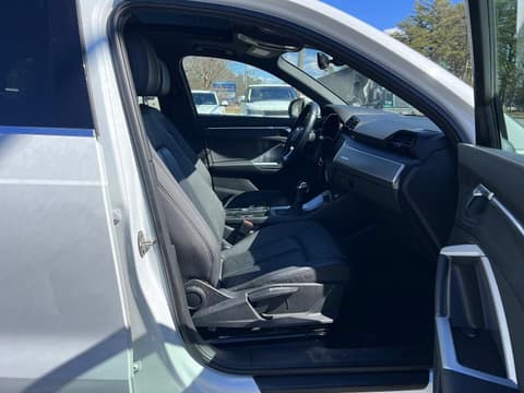 2020 Audi Q3, VIN WA1AECF34L1033827. Фото 5 из 6 с аукциона Copart. Каталог авто из США OpenDataCar.