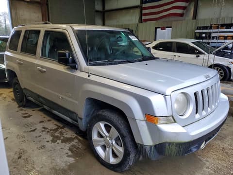 2011 Jeep Patriot, VIN 1J4NF4GB8BD174584. Фото 4 з 6 з аукціону Copart. Каталог авто зі США OpenDataCar.
