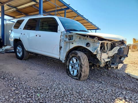2018 Toyota 4Runner, VIN JTEBU5JR6J5527127. Фото 4 з 6 з аукціону Copart. Каталог авто зі США OpenDataCar.