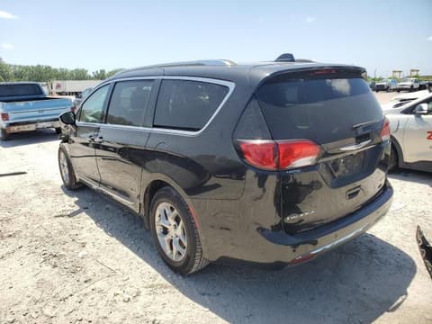 2018 Chrysler Pacifica, VIN 2C4RC1GG3JR257149. Фото 2 з 6 з аукціону Copart. Каталог авто зі США OpenDataCar.