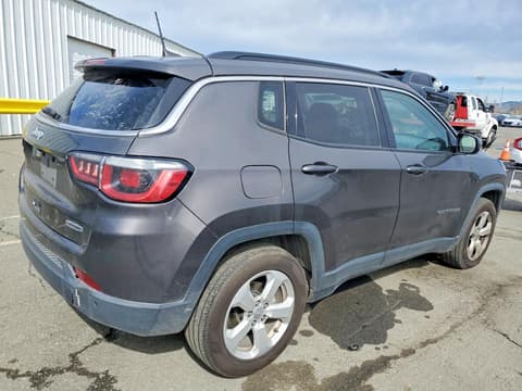 2018 Jeep Compass, VIN 3C4NJCBBXJT123604. Фото 3 з 6 з аукціону Copart. Каталог авто зі США OpenDataCar.