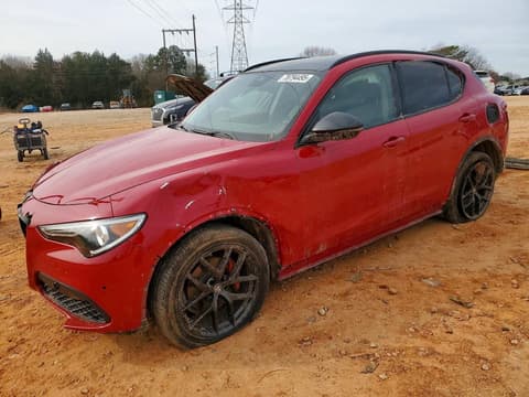 2020 Alfa romeo Stelvio, VIN ZASPAKAN0L7C76053. Фото 1 з 6 з аукціону Copart. Каталог авто зі США OpenDataCar.